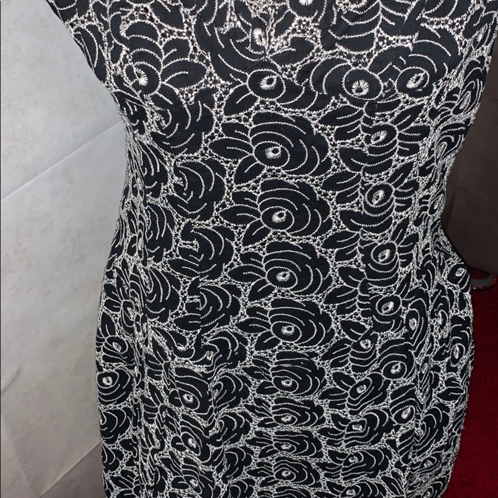 Flirty & Fun Dress-Floral Print w/LaceUp Back - Picture 3 of 8